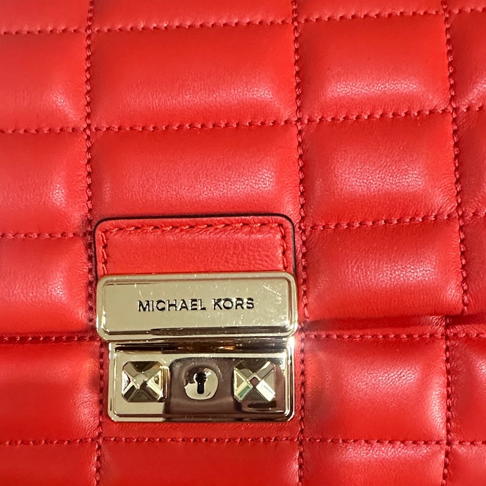 Michael Kors Vibrant Red Quilted Shoulder Bag - Picture 2 of 7
